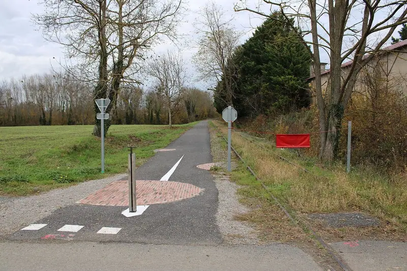 La voie verte du Val de Sioule près du chemin de l’Ancoutay à Saulzet.